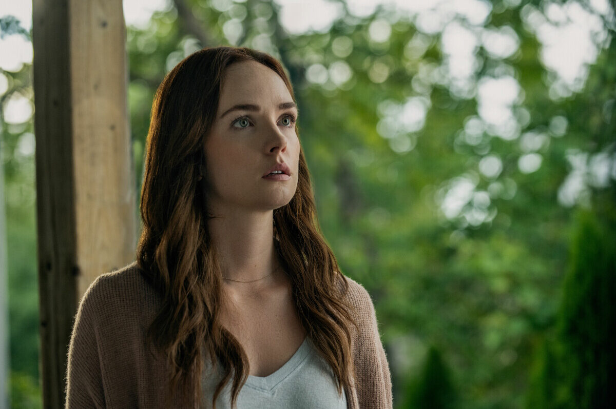 Morgan Kohan as Maggie Sullivan in Sullivan's Crossing